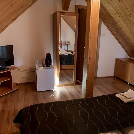 De Inchiriat Cascada Guest house