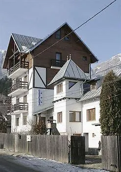 De Inchiriat Cascada Guest house Busteni