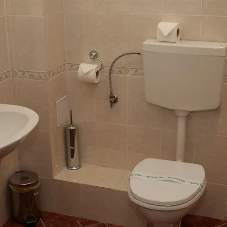 De Inchiriat Cascada Guest house